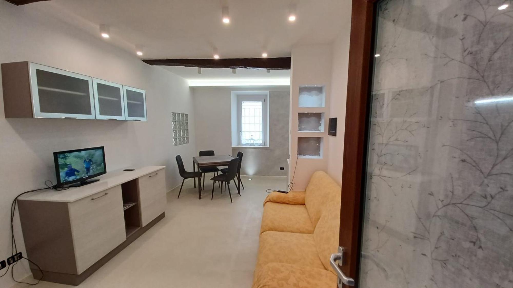 Residenza Il Gelsomino Apartment Cantello ภายนอก รูปภาพ